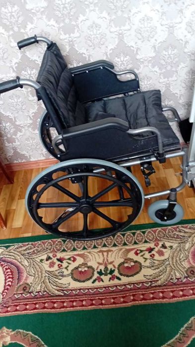 Инвалидная коляска