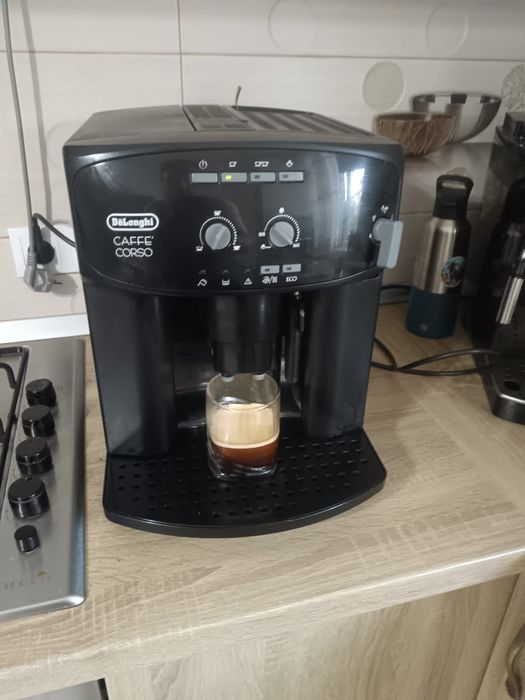 Vând expresor cafea DeLonghi