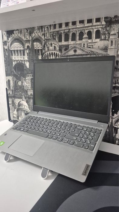 Продам ноутбук Lenovo