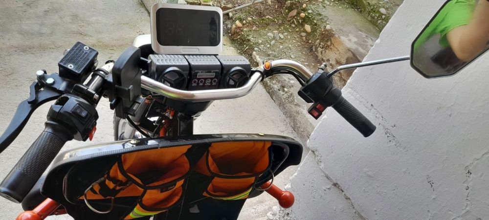 Skuter 2025 new ruzgorbop