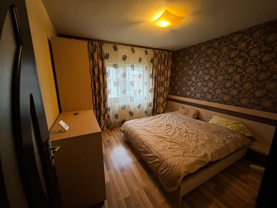 Proprietar – Apartament 3 camere decomandat, mobilat, Alfa Arad