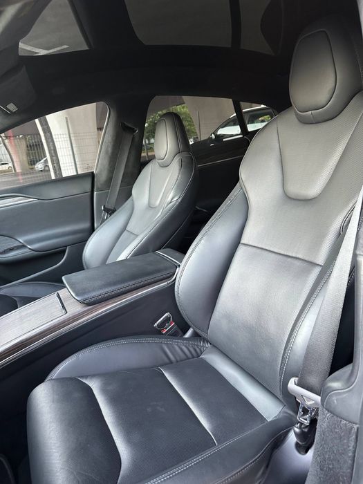 Tesla model S dual 2.6 sek