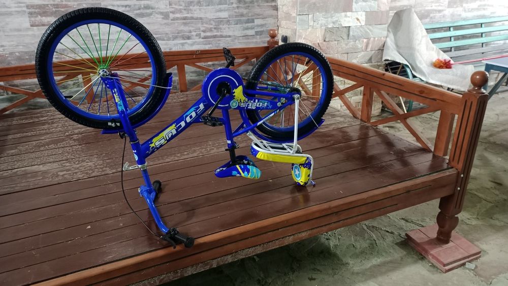 продам велосипед. детский. китайский