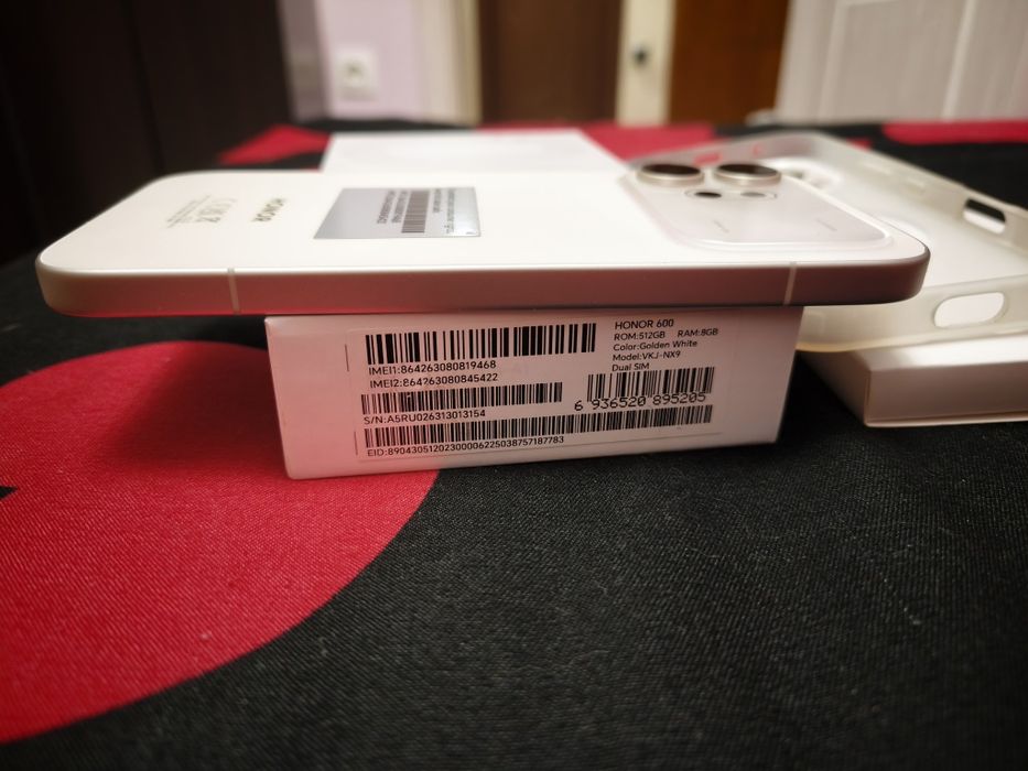 Honor 600 8/512gb