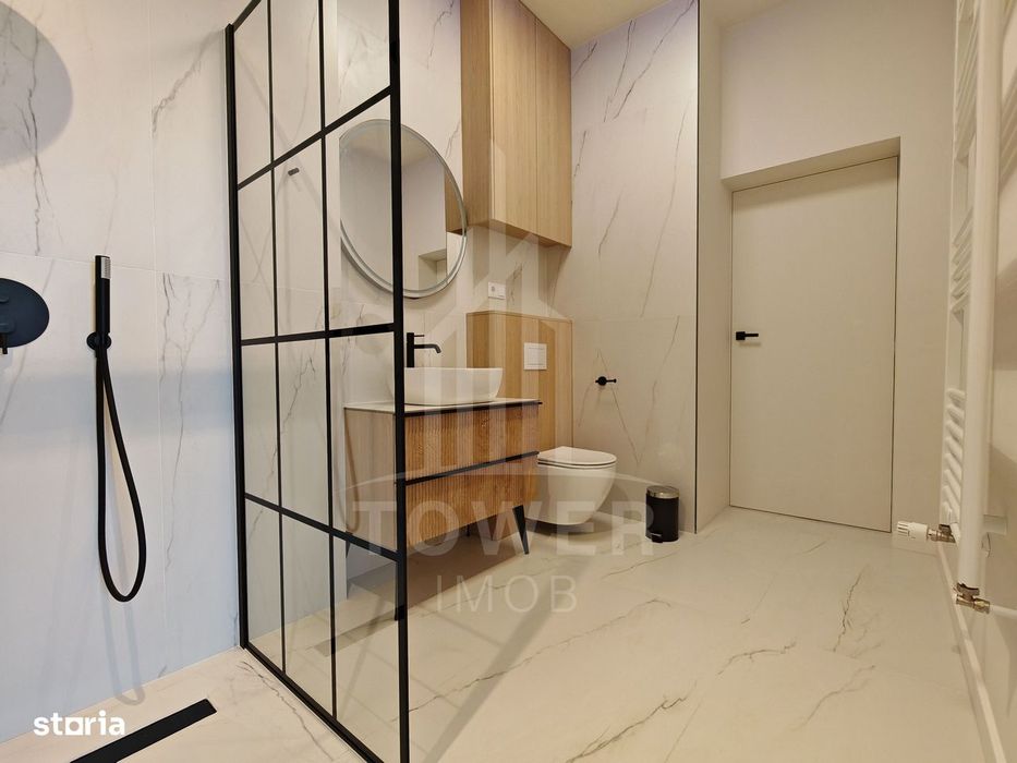 Apartament prima inchiriere cu 3 camere, nou, mobilat lux.