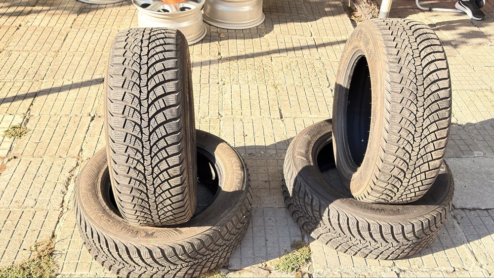KUMHO WP71  225/55 R16
