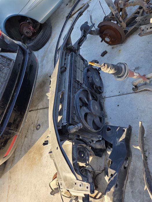 Предна маска Passat 6 2.0 TDI