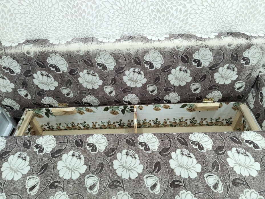 Продам софу  б/у