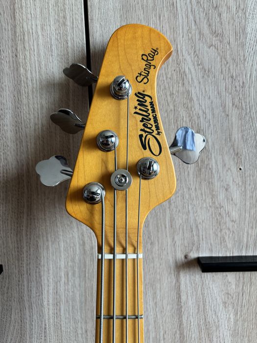 Бас китара Sterling by Music Man RAY24CA