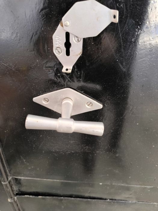 Продам сейф огнеупорный