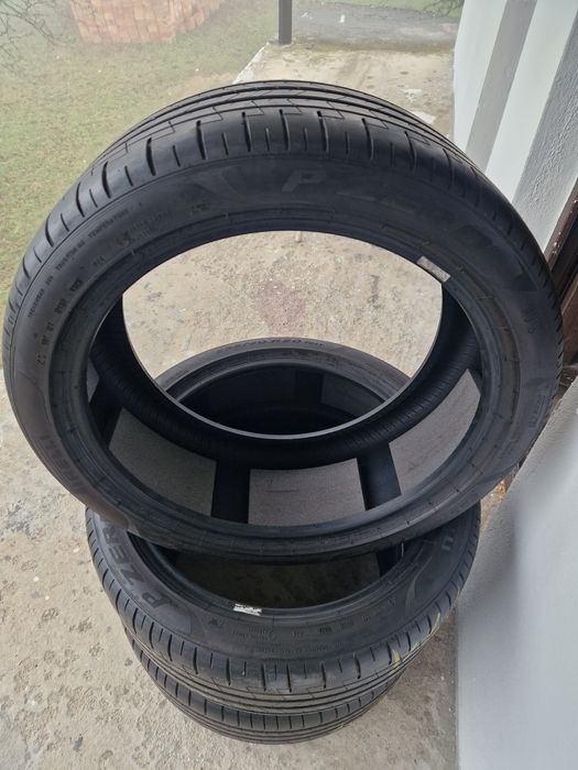 Продавам летни гуми PIRELLI "P ZERO " 255/40/20.