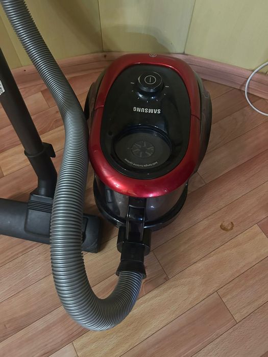 Пылесос самсунг в отличном состоянии