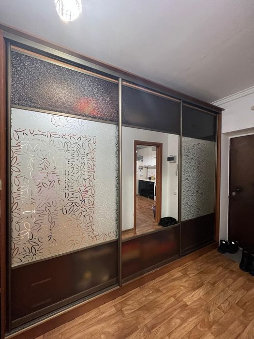 Продам шкаф купе