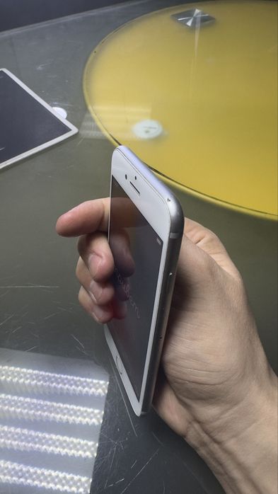 Продам Iphone 7 32GB