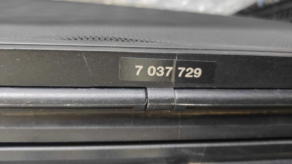 Щора за вятър, ветробран, уиндшот  E46 cabrio

500 лева