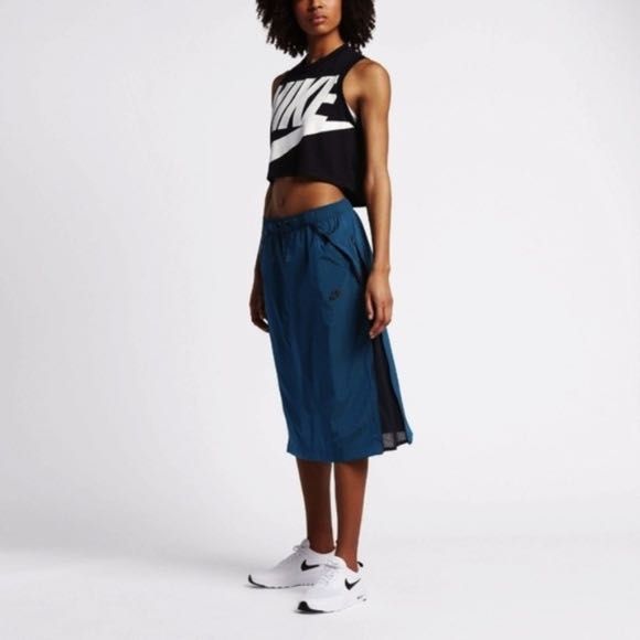 Дамска пола Nike, размер L