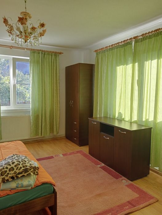 Închiriez casa la țară în localitatea Hida