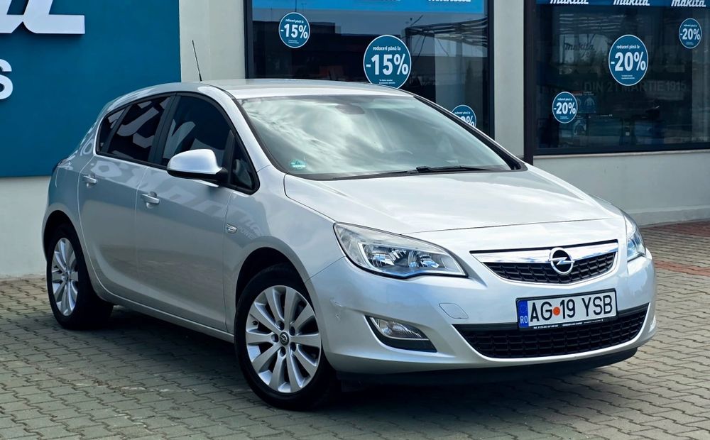 OPEL Astra 2011 — imagine 2