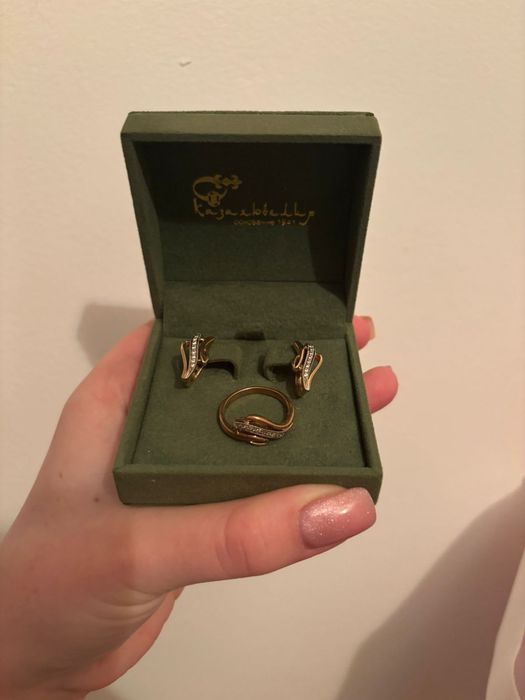 Золотое украшение