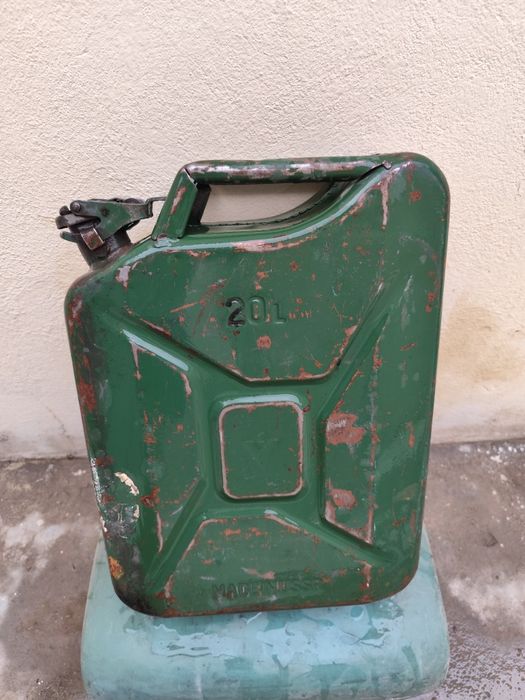 Канстр Алюмин 20-40л, Флаг Алюмин 40л, Квалдо, Бочка 100-200л сотилади