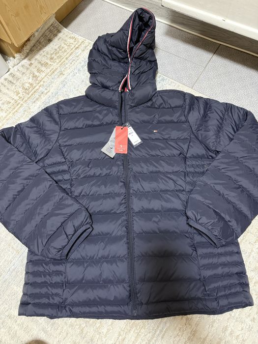 куртка tommy hilfiger размер L оригинал