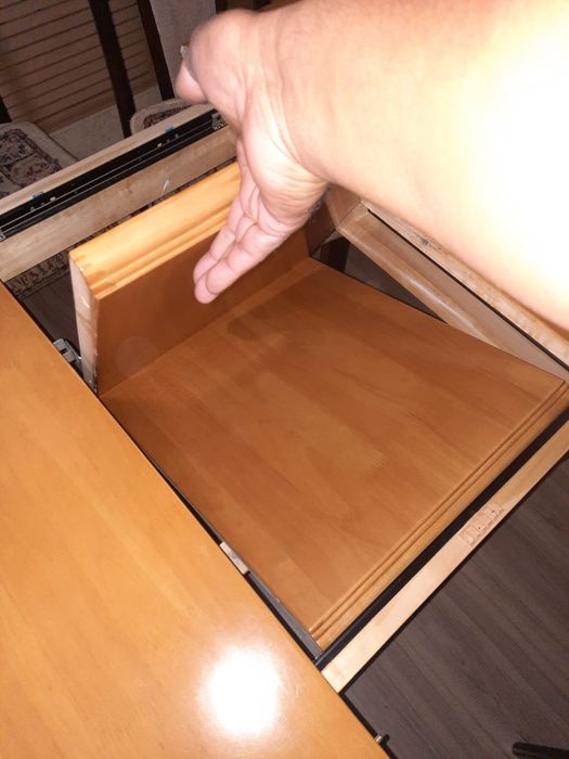 Стол кухонный дубовый