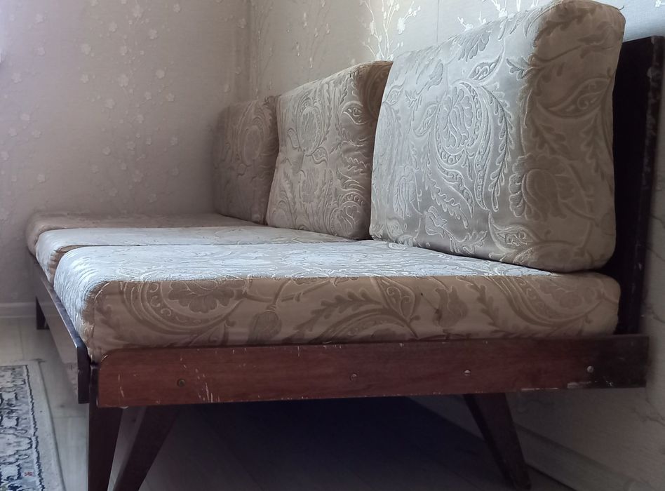 Продаётся диван-тахта