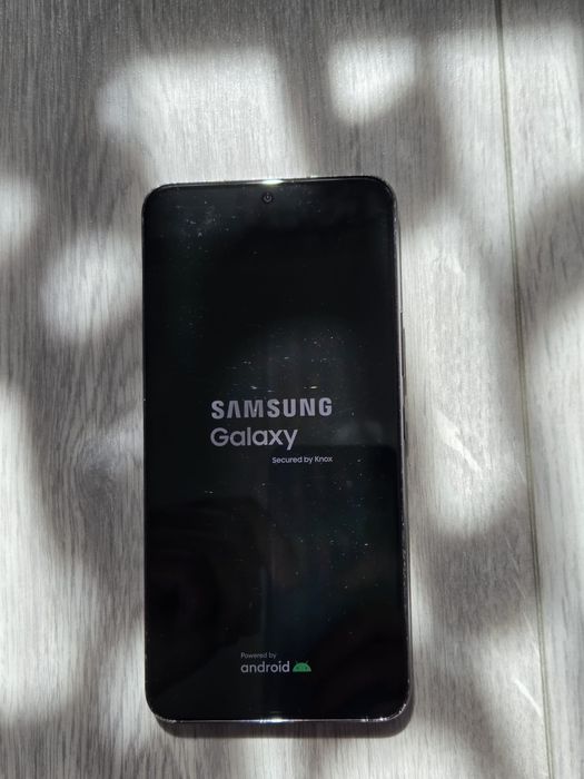 Vând telefon Samsung S22 Phantom Black 5G 128GB