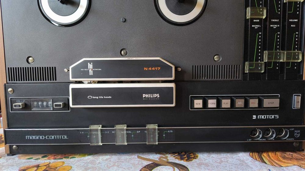 Magnetofon Philips N4417