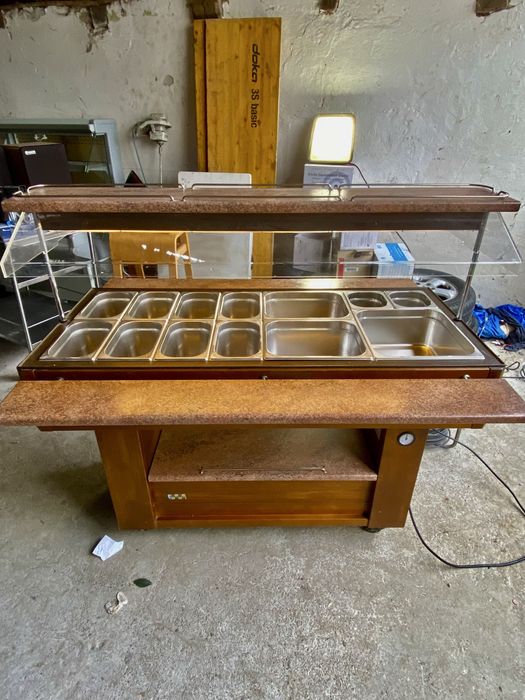 Vitrină frigorifică tip bufet / insulă autoservire – Enofrigo (Italia)