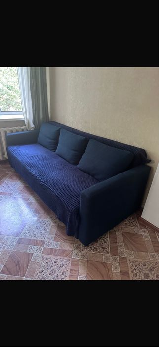 Раздвижной диван 3х местный