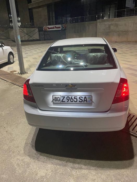 Жентра ласетти срочно сотилади