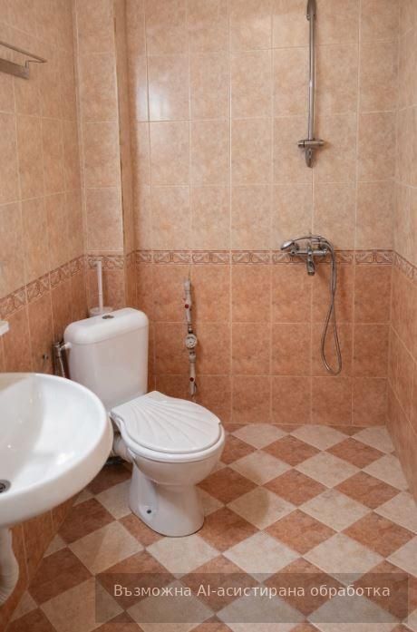 Едностаен апартамент в района на Колхозен пазар!