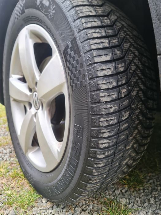 Genti cu anvelope .235 55 17