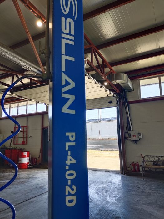 Продам подъемник 4т