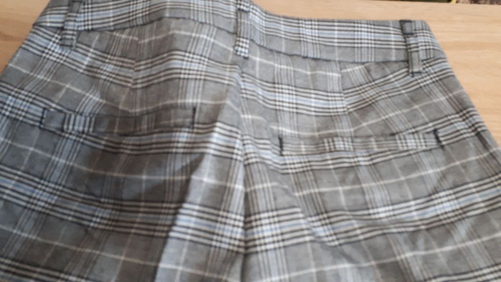 Панталон MOHITO 34 р-р.Нов.20 лв.