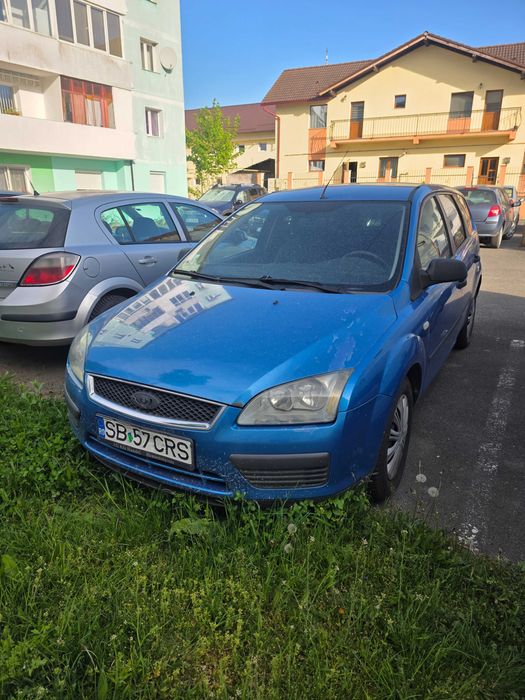 Autoturism Ford Focus 1.4 benzina