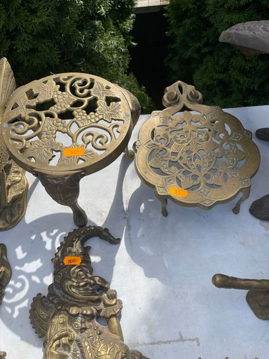 Бронзови фигури от Англия