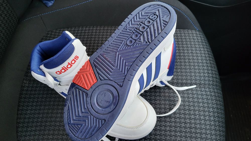 Маратонки Adidas