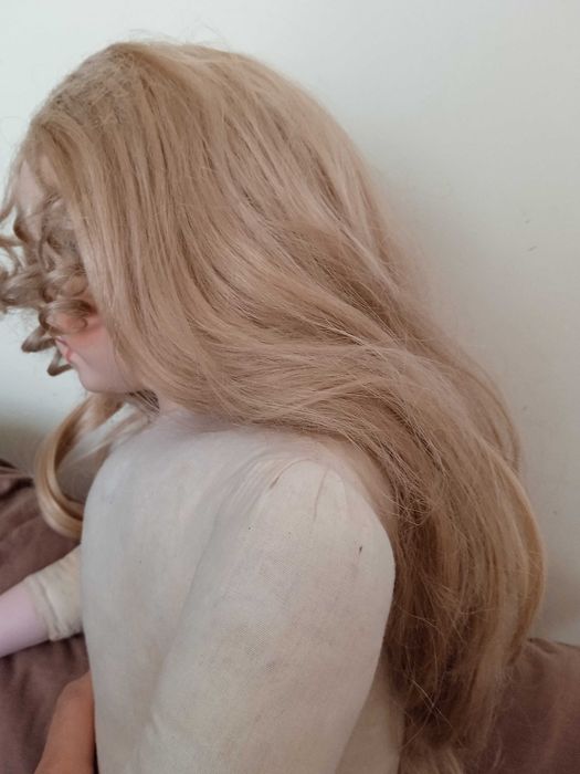 Кукла старинна 65 см порцеланова + дрехи