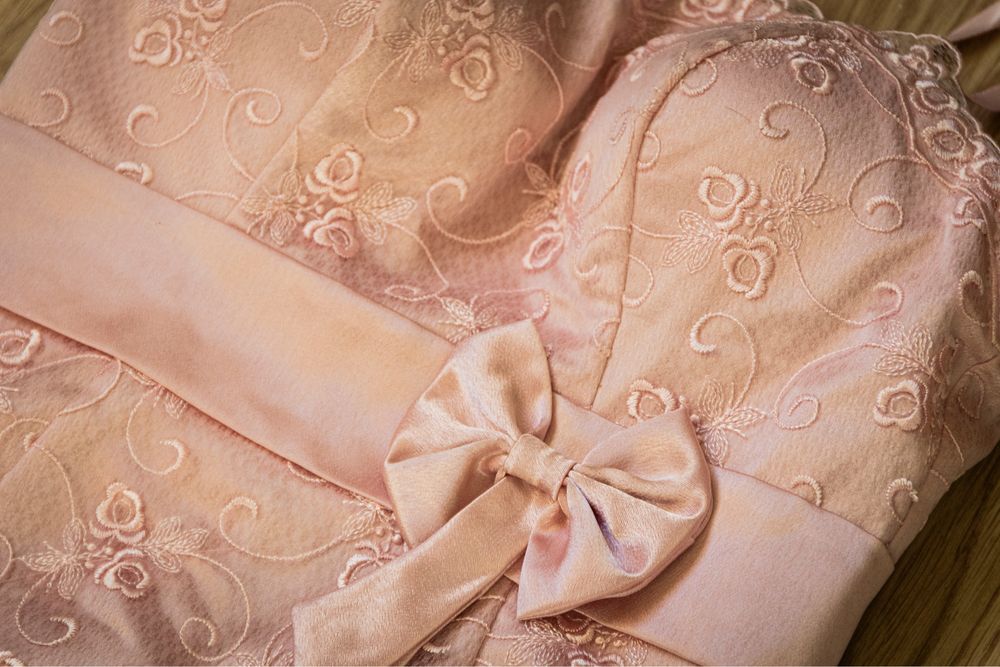 Официална нова рокля