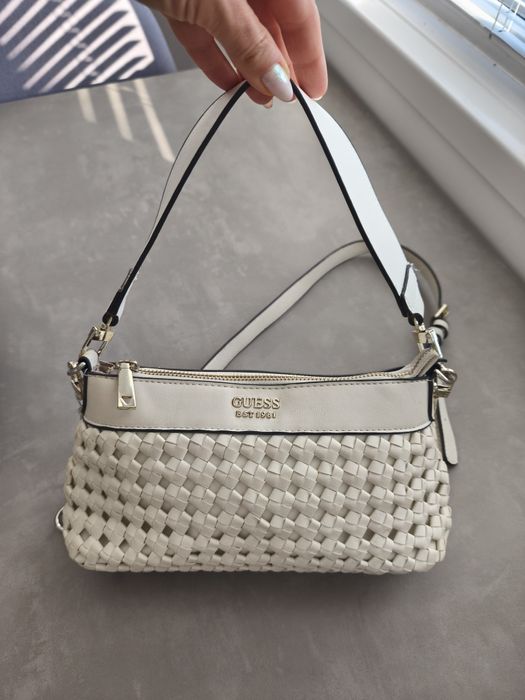 Бяла дамска чанта GUESS SICILIA