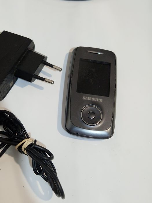 Telefon Samsung SGH-S730i blocat în retea,.Se vinde fara  încărcător