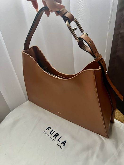 Furla нова кожена чанта