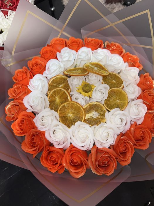 Buchet din Trandafiri Sapun CADOU cu Portocale