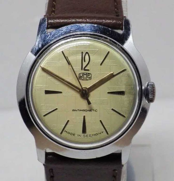 Ceas de Colectie UMF Ruhla Calibre 24-32  Germania 1966  Mecanic 34 mm