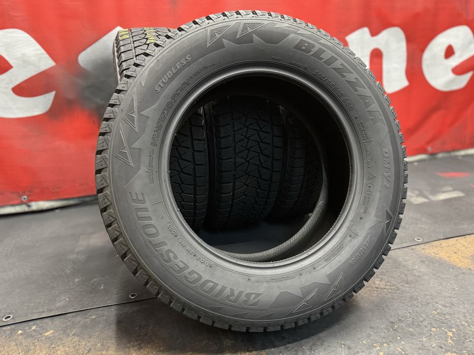 215 65 16, Зимни гуми, Bridgestone BlizzakDM-V2, 4 броя