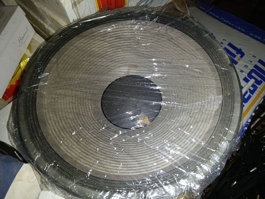 Difuzoare 15 jbl 2226 și 18 Jbl 2241