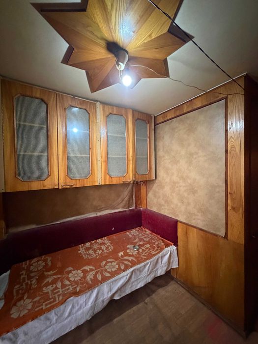 Ипотека! Фархадский рынок 3/1/4 без ремонта 2 полисадника 2 подвала