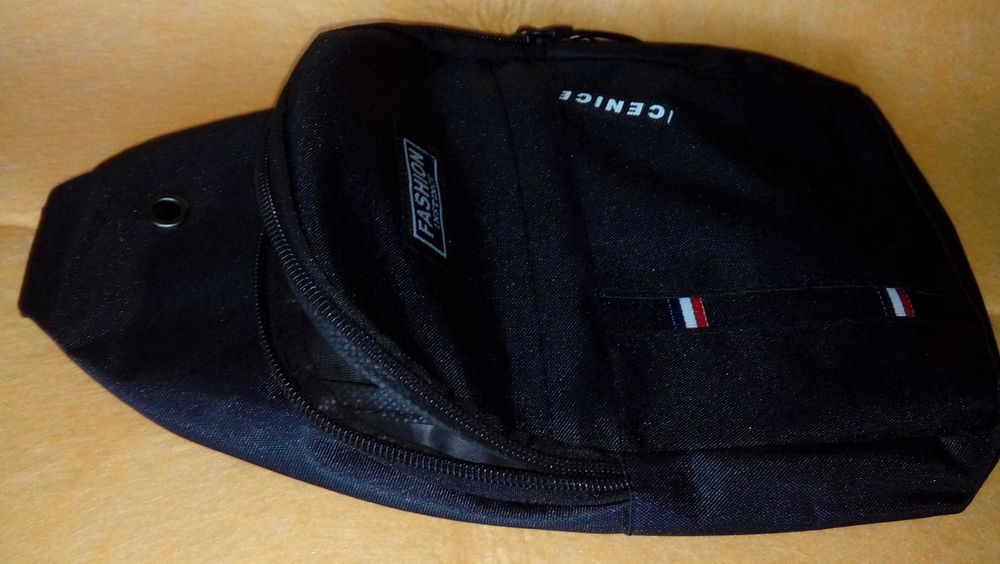 Барсетка НОВАЯ. Полиэстер